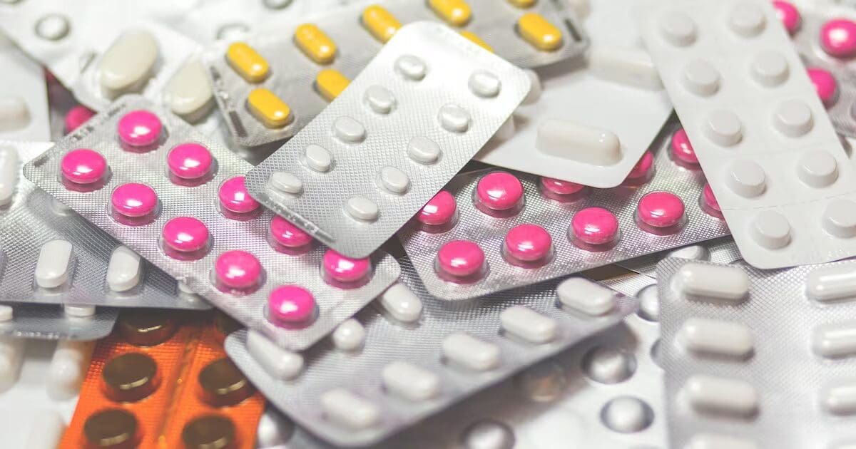 ¿Sabes qué medicinas han sido robadas en México este 2026? Cofepris emite 7 alertas por fármacos en circulación irregular. Revisa aquí la lista de lotes.