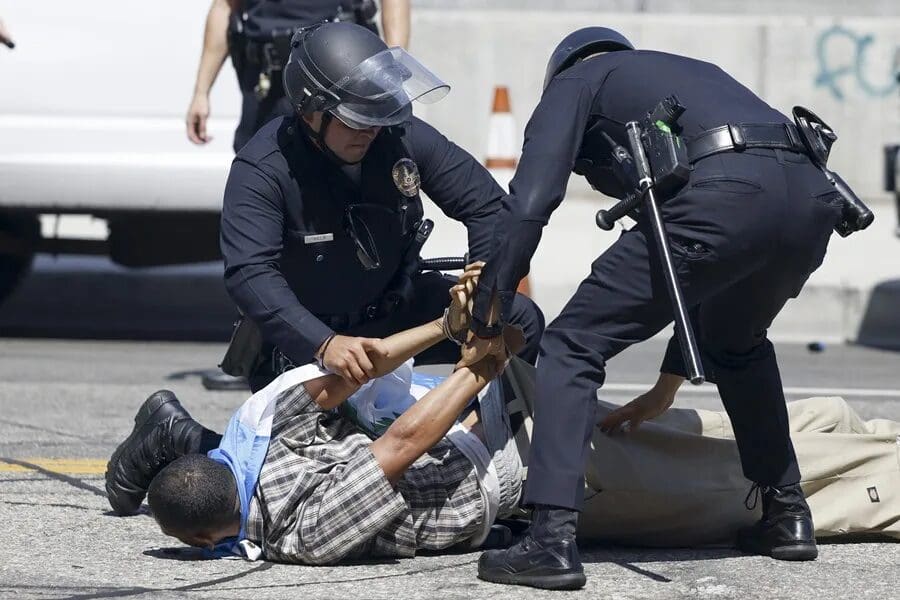 Sheinbaum anuncia que México denunciará ante la CIDH las muertes de migrantes en centros del ICE. Conoce la nueva estrategia de protesta internacional.