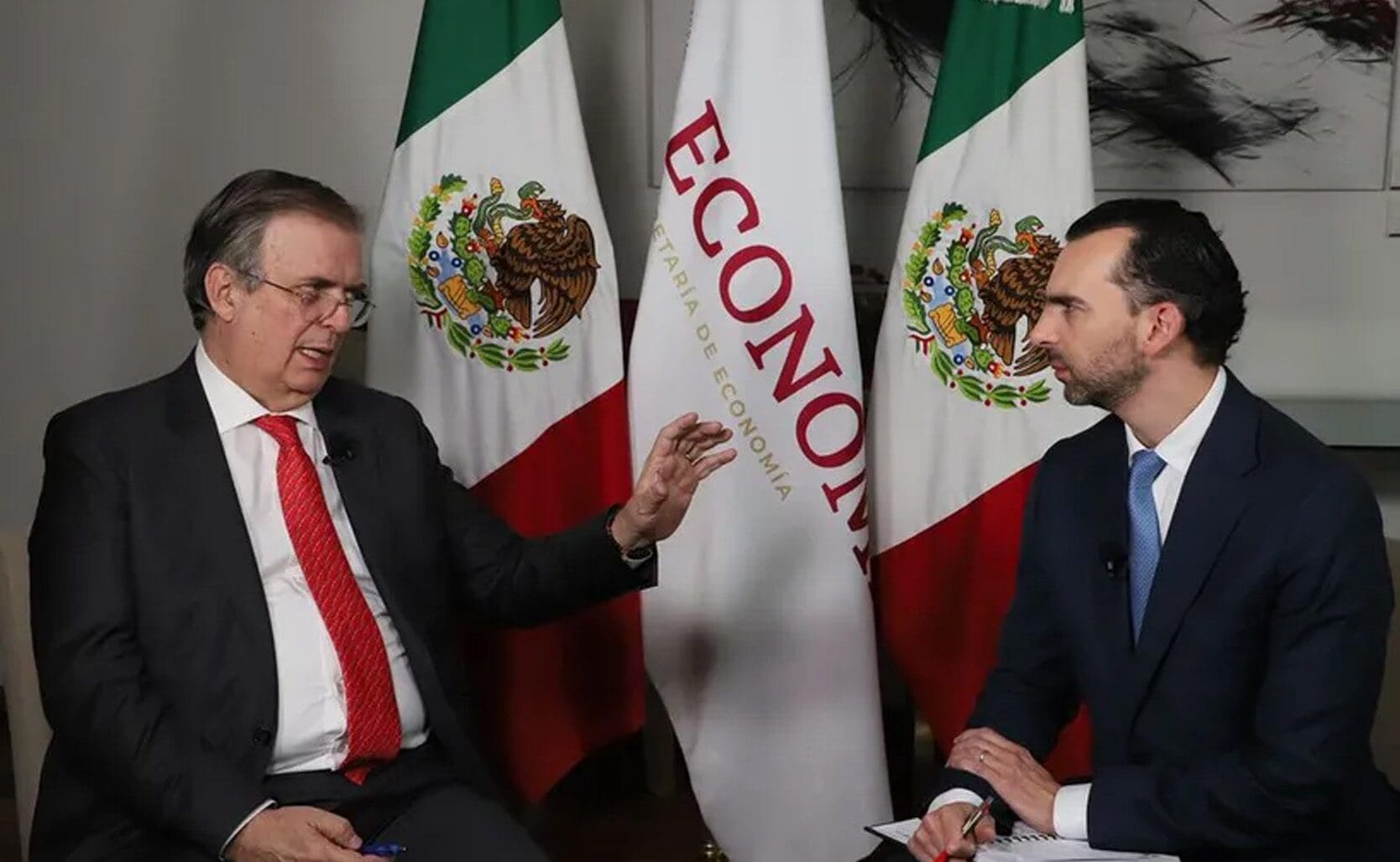 Marcelo Ebrard anuncia que México buscará reducir la dependencia farmacéutica en la revisión del T-MEC. Detalles sobre la estrategia de Economía.