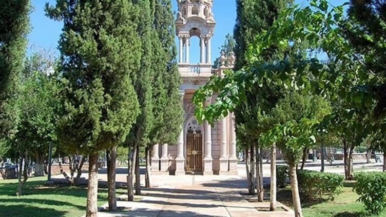 Parque Revolución Chihuahua rehabilitación UACH reforestación