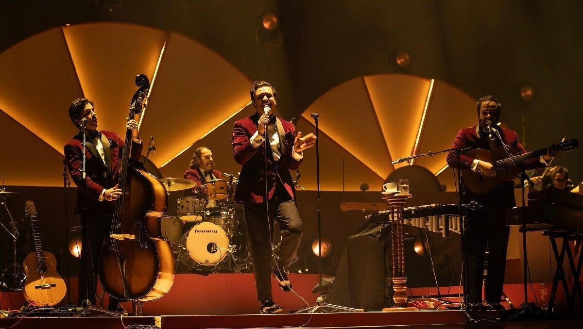 Enjambre anuncia segunda fecha en el Estadio GNP Seguros el 30 de agosto. Preventa el 23 de abril a las 14:00 horas vía Banamex. Conoce los precios por sección y cómo conseguir tus boletos.
