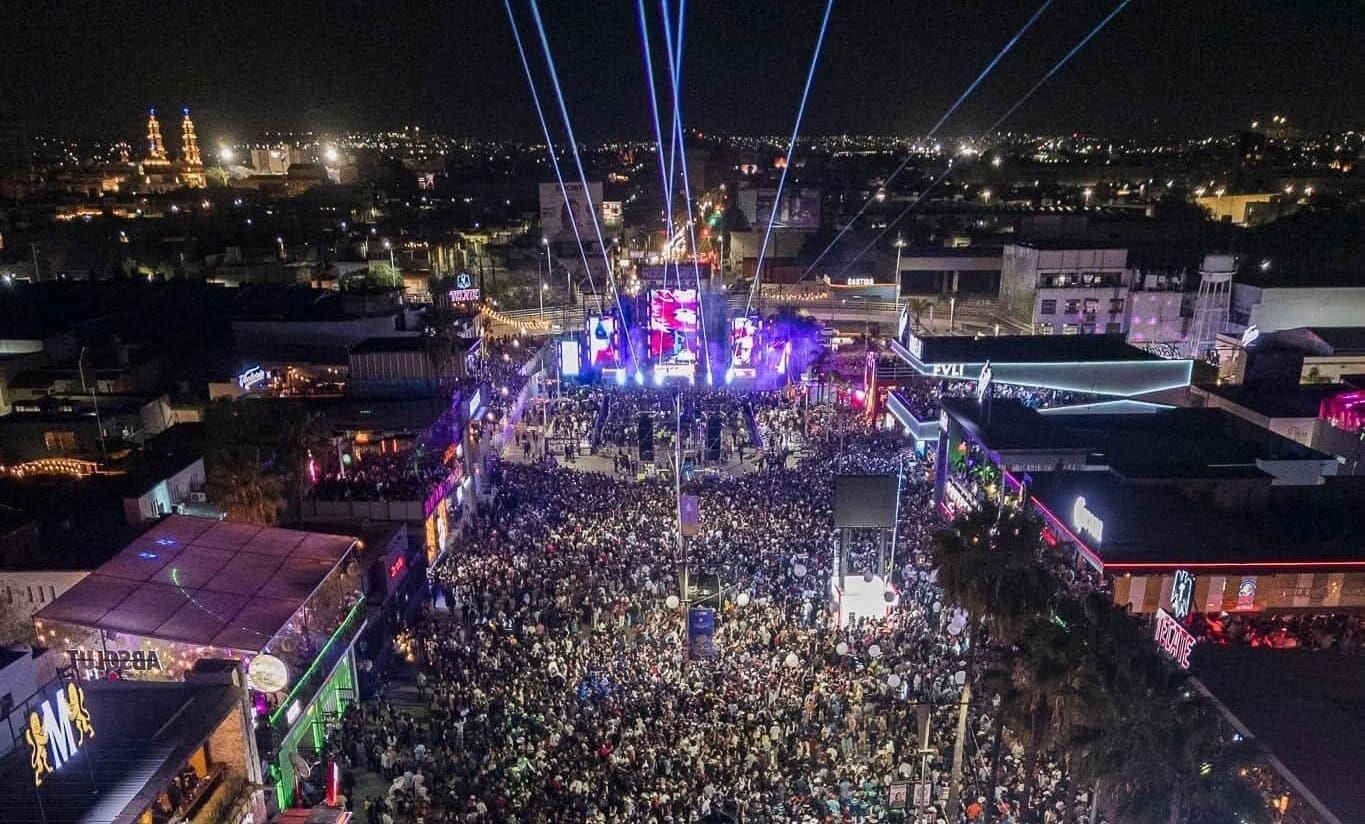 Chihuahua invirtió entre 10 y 12 millones de pesos para llevar su gastronomía y cinco pueblos mágicos a la Feria Nacional de San Marcos. El secretario Edibray Gómez detalla la estrategia turística del estado.
