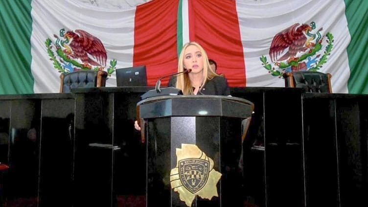 La diputada Carla Rivas defendió el operativo contra el narcolaboratorio en Morelos y cuestionó a Morena y a Javier Corral desde la tribuna del Congreso de Chihuahua. Conoce sus declaraciones completas.
