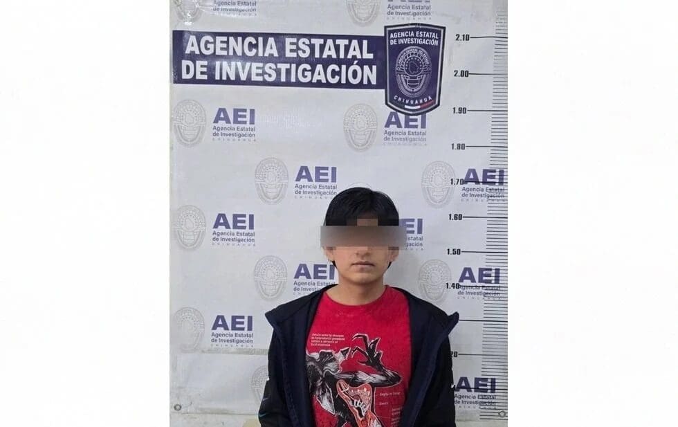 Un juez de Ciudad Juárez vinculó a proceso a Mario Zahid H. L., de 24 años, acusado de violación agravada contra un niño de 6 años. La Fiscalía Zona Norte presentó dictámenes periciales y entrevistas para acreditar su probable responsabilidad. Conoce los detalles aquí.
