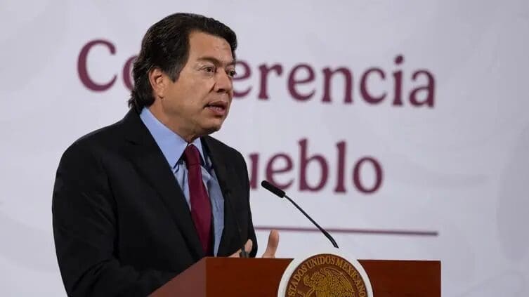 La SEP evalúa adelantar el fin del ciclo escolar o implementar clases en línea por el Mundial 2026 y el calor. El secretario Delgado anunció una reunión nacional el 7 de mayo para tomar la decisión. Conoce los detalles.
