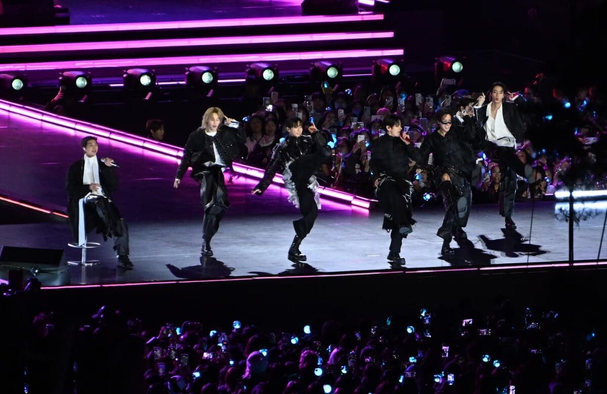 BTS se presenta los días 7, 9 y 10 de mayo en el Estadio GNP Seguros. Conoce el setlist oficial de la gira ARIRANG, las canciones sorpresa ya interpretadas y las que el ARMY mexicano más espera escuchar.
