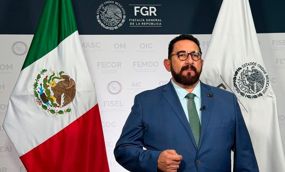 La FGR determinó que la solicitud de EU para detener provisionalmente a Rocha Moya no tiene urgencia ni pruebas suficientes. México pedirá documentación formal antes de actuar. Conoce la postura completa de la Fiscalía aquí.
