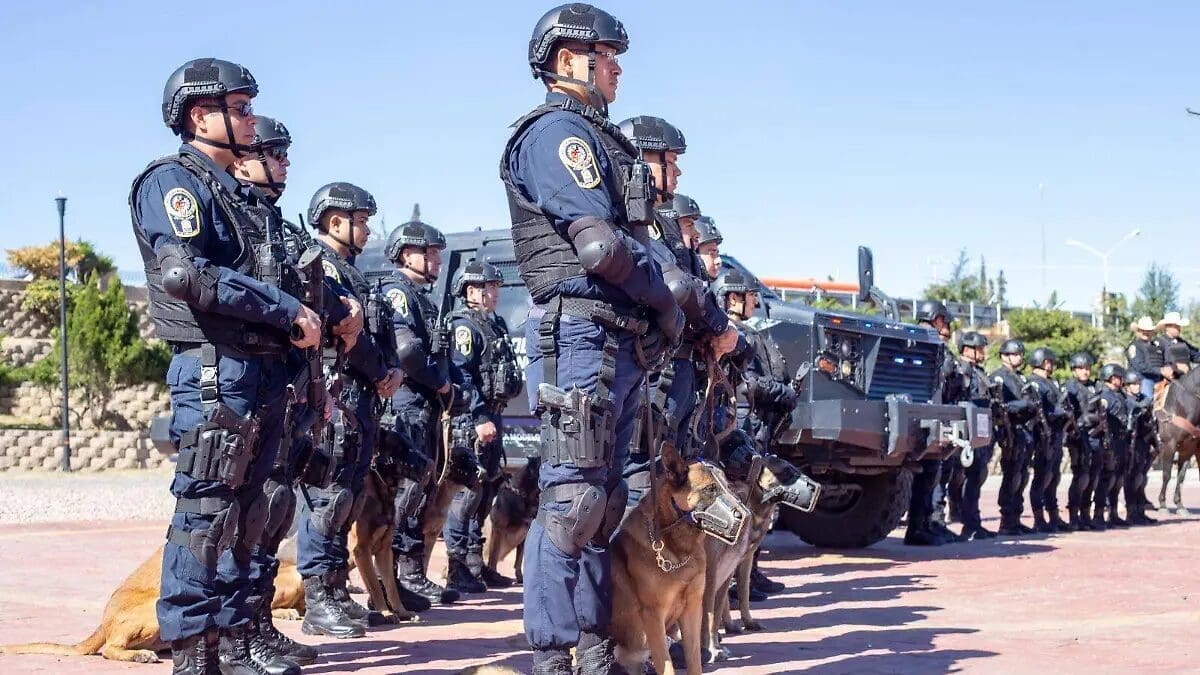 La Policía Municipal de Chihuahua desplegará más de 100 elementos para la Feria de Santa Rita a partir del 14 de mayo. El comisario Salas garantiza vigilancia también en el resto de la ciudad. Conoce los detalles del operativo.
