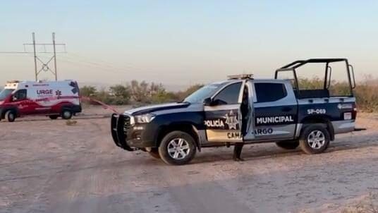 Luis Eduardo Jurado Medrado, de 28 años y con reporte de desaparición, fue hallado sin vida en un camino rural de Camargo, Chihuahua. La FGE investiga las causas del fallecimiento. Conoce los detalles aquí.
