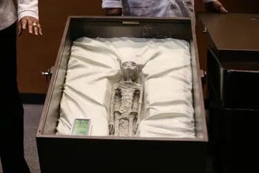 Un reporte diplomático desclasificado revela que la CIA y el Consejo de Seguridad de EU recibieron información detallada sobre la exhibición de cuerpos alienígenas de Maussan en el Congreso mexicano en 2023. Conoce los detalles aquí.
