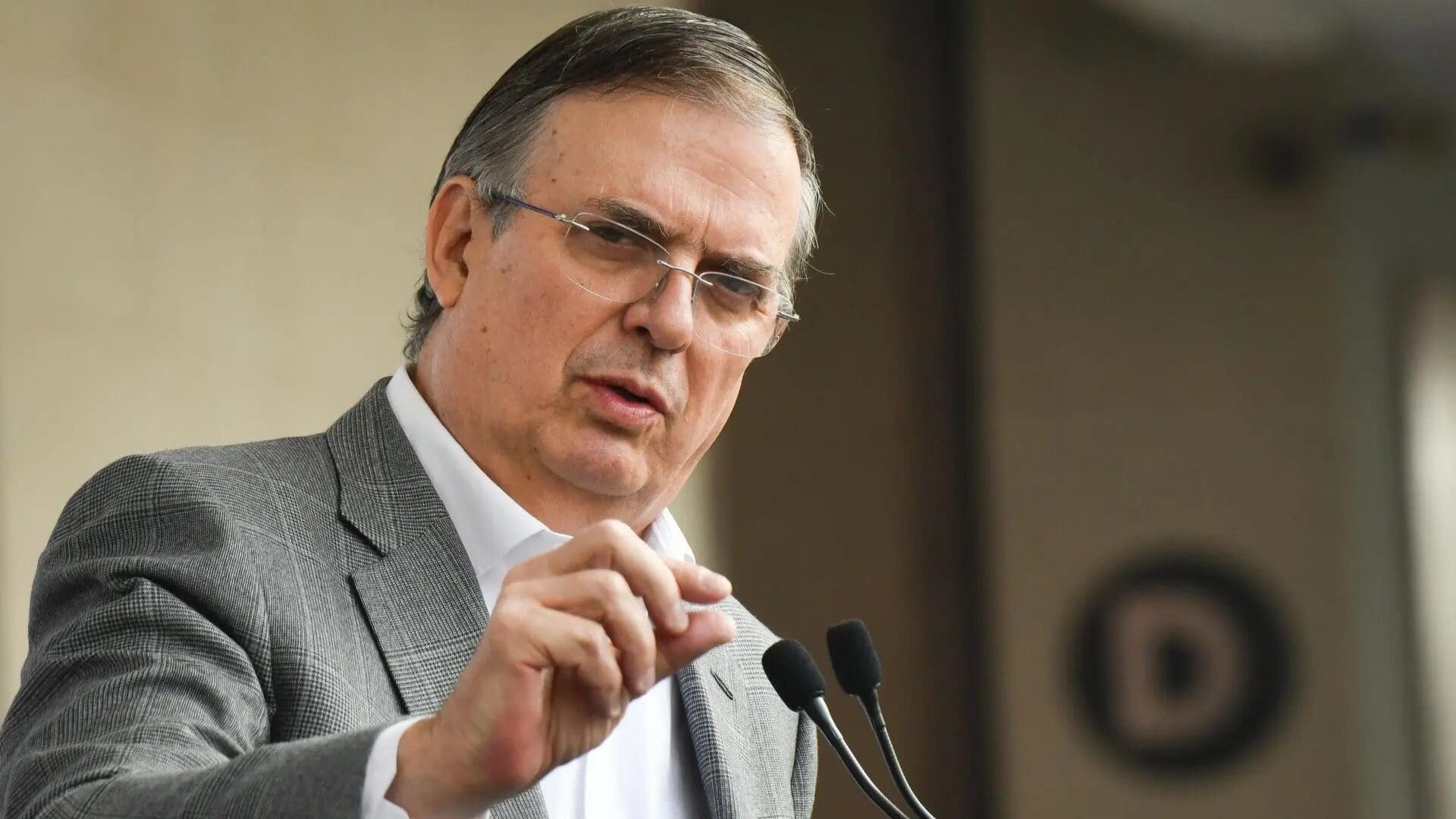 El secretario Ebrard descartó una extensión automática del T-MEC el 1 de julio y advirtió que la revisión podría durar años. El 27 de mayo arrancan formalmente las conversaciones entre México y EU en la Ciudad de México.
