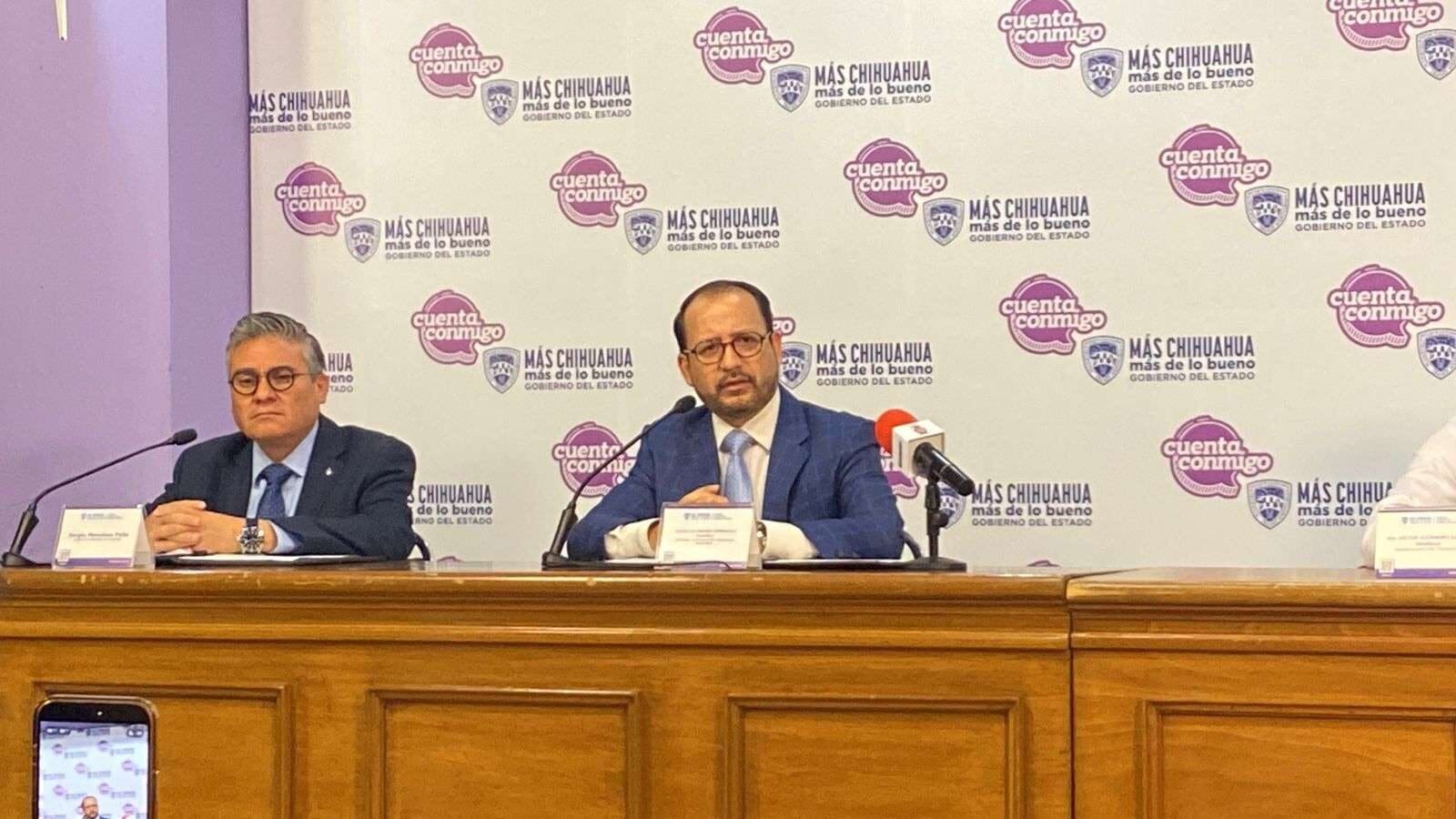 La SIDE e Inadet lanzan 15 becas completas para que jóvenes chihuahuenses estudien Inteligencia Artificial y Automatización en Taiwán. Las solicitudes se reciben del 22 al 29 de mayo de 2026.
