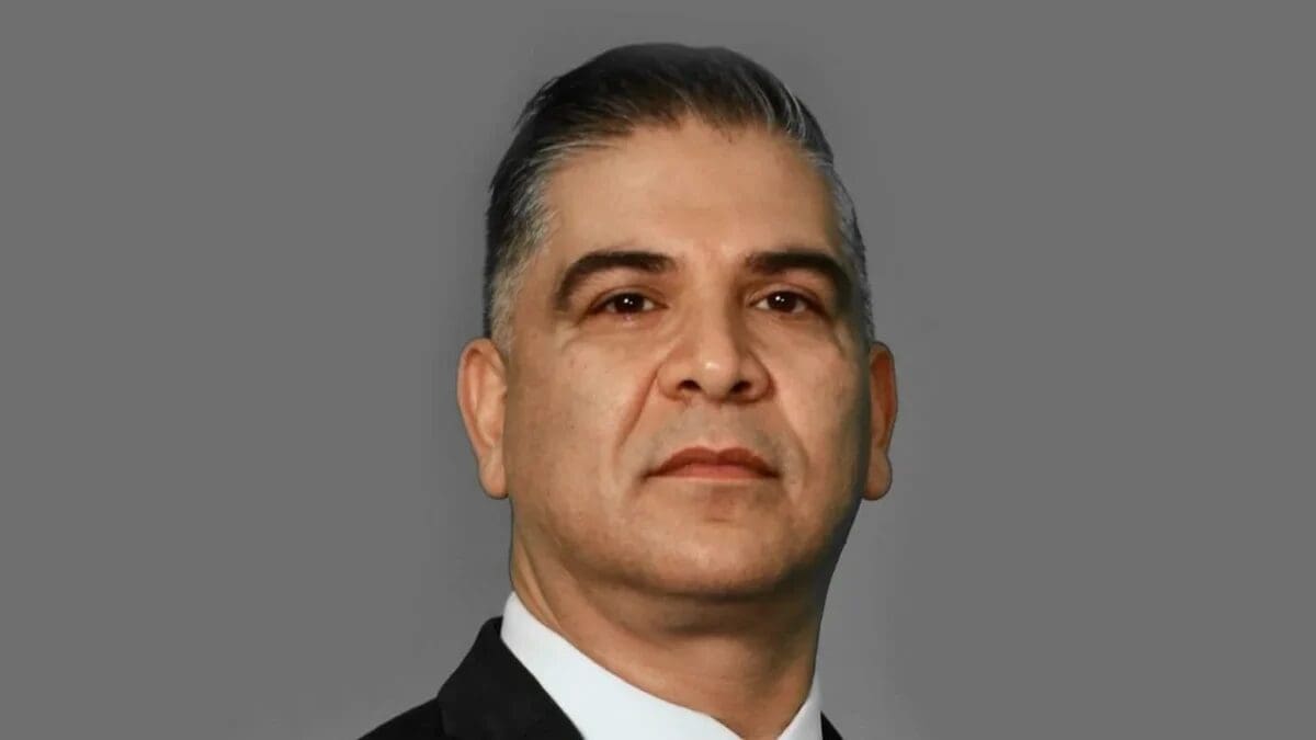 Maru Campos designó a Javier Sánchez Herrera como encargado de la Fiscalía de Operaciones Estratégicas tras la salida de Zuany, en medio de las investigaciones federales por la presencia de agentes de la CIA en el operativo del 19 de abril en Chihuahua.
