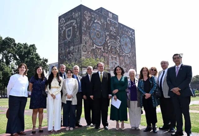 El rector de la UNAM instaló el Consejo Coordinador de Inteligencia Artificial con legisladores, gobierno e industria, bajo una visión humanista que busca orientar el uso de la IA en beneficio del interés general y reducir la desigualdad.
