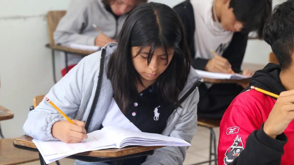Últimos días para completar el registro de ingreso a preparatorias públicas en Chihuahua. Revisa las fechas límite y los requisitos de la SEyD.