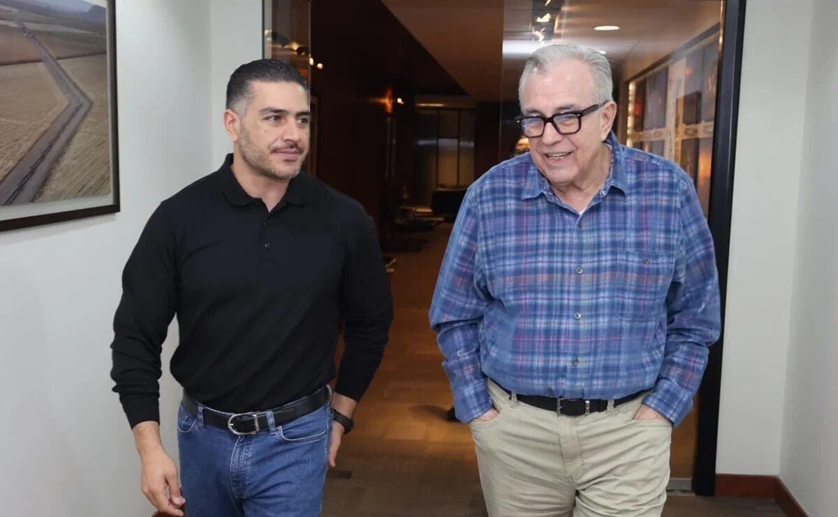Omar García Harfuch detalla el proceso legal de la Interpol y por qué no se arrestó a Rubén Rocha tras su comparecencia.