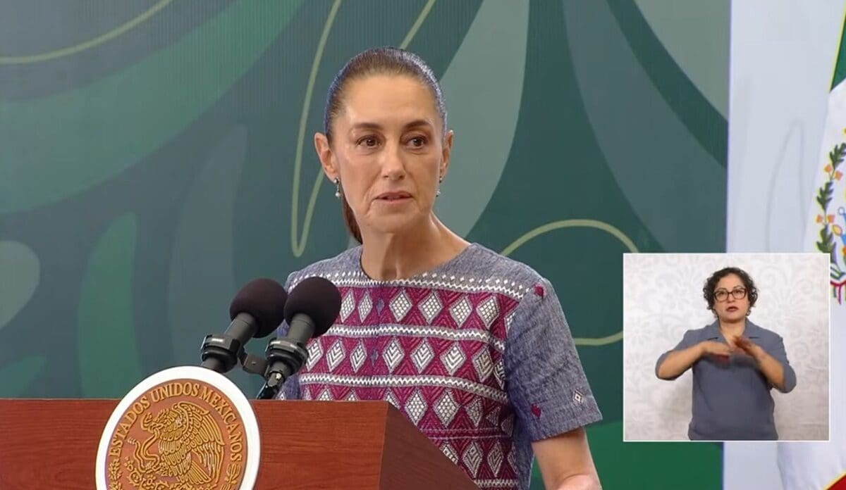 Sheinbaum rechaza estar presionada por las acusaciones de EU contra el gobernador Rocha Moya, defiende la soberanía nacional y exige debido proceso. Conoce su postura completa y los argumentos que presentó en La Mañanera.

