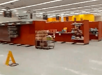 Difunden en redes sociales un video que muestra el desolado panorama interior de la sucursal Smart Sendero tras su cierre definitivo.