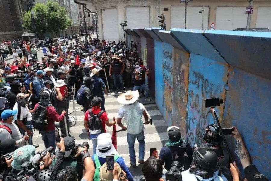 La presidenta Claudia Sheinbaum afirmó que las protestas de la CNTE buscan provocar una represión estatal de cara al Mundial de Fútbol.