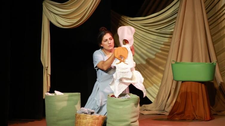 La obra Con piel de ballena se presentará en el Teatro Bárbaro de Chihuahua para reflexionar sobre la maternidad y el duelo.
