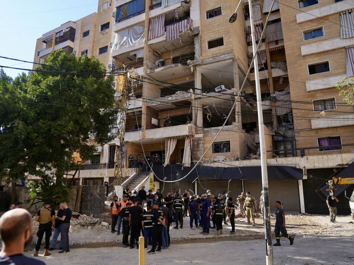 Irán lanzó un ataque con misiles contra Israel tras la reanudación de los bombardeos en el barrio de Dahye en Beirut, Líbano.