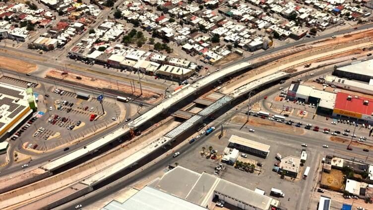 El paso superior vehicular de Los Nogales y avenida de las Industrias registra un avance del 72% en Chihuahua.