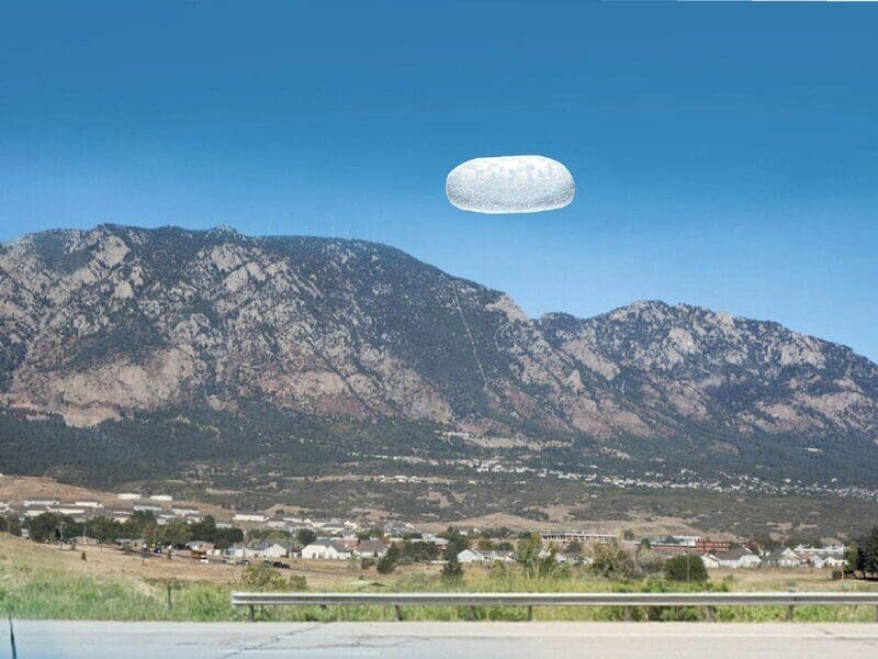 Archivos gubernamentales sobre ovnis revelan el caso de una misteriosa papa gigante observada en el cielo de Colorado en 2022.