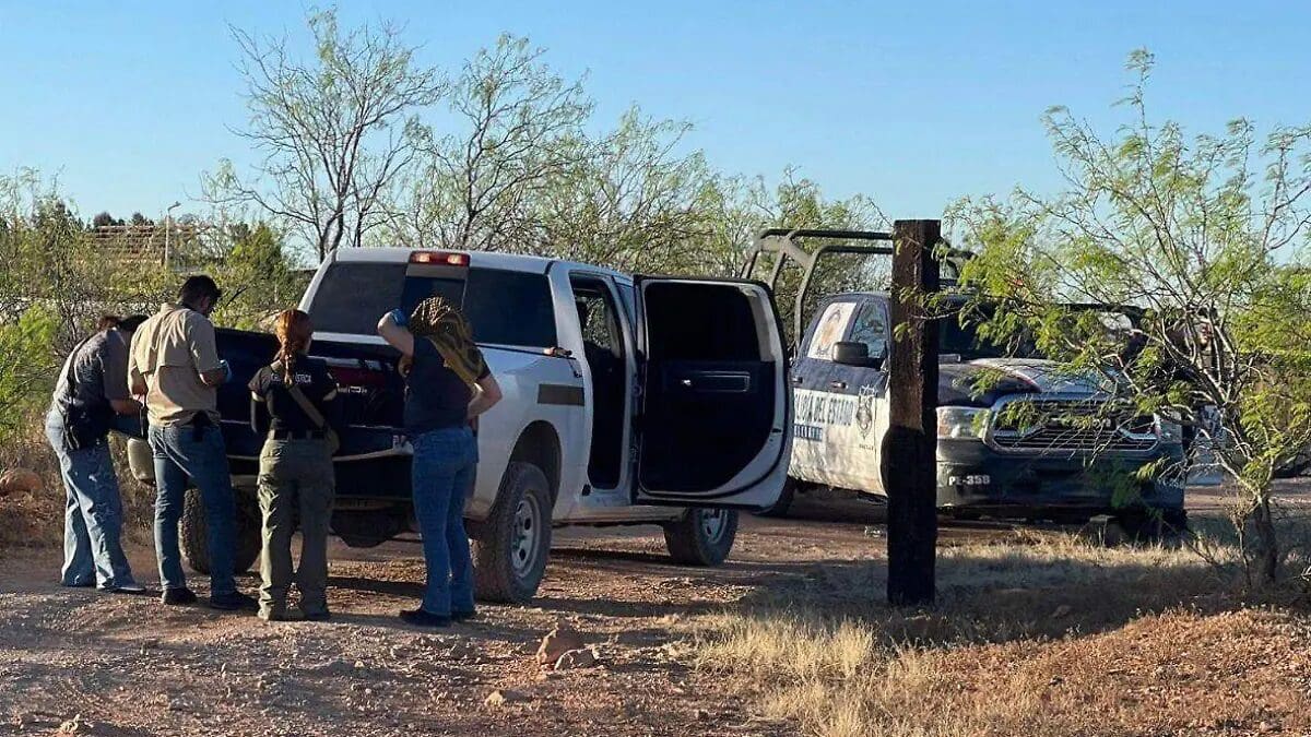 Autoridades localizaron el cuerpo de un hombre en avanzado estado de descomposición en el Ejido Sacramento. La Fiscalía ya investiga el caso.