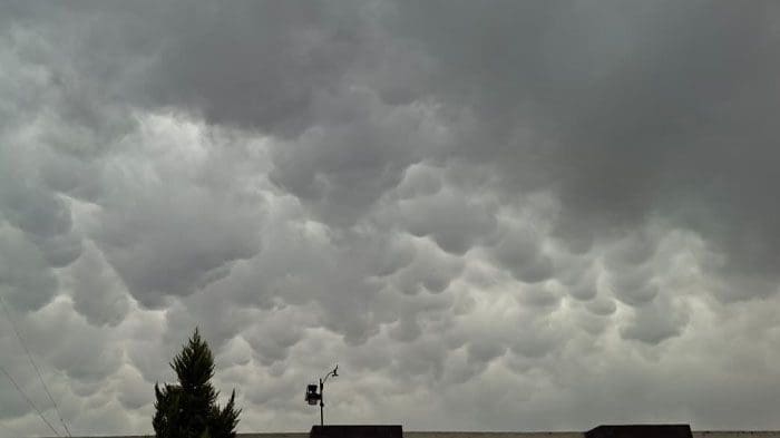 Protección Civil pronostica lluvias, fuertes vientos y posible granizo para este fin de semana en gran parte del estado de Chihuahua.