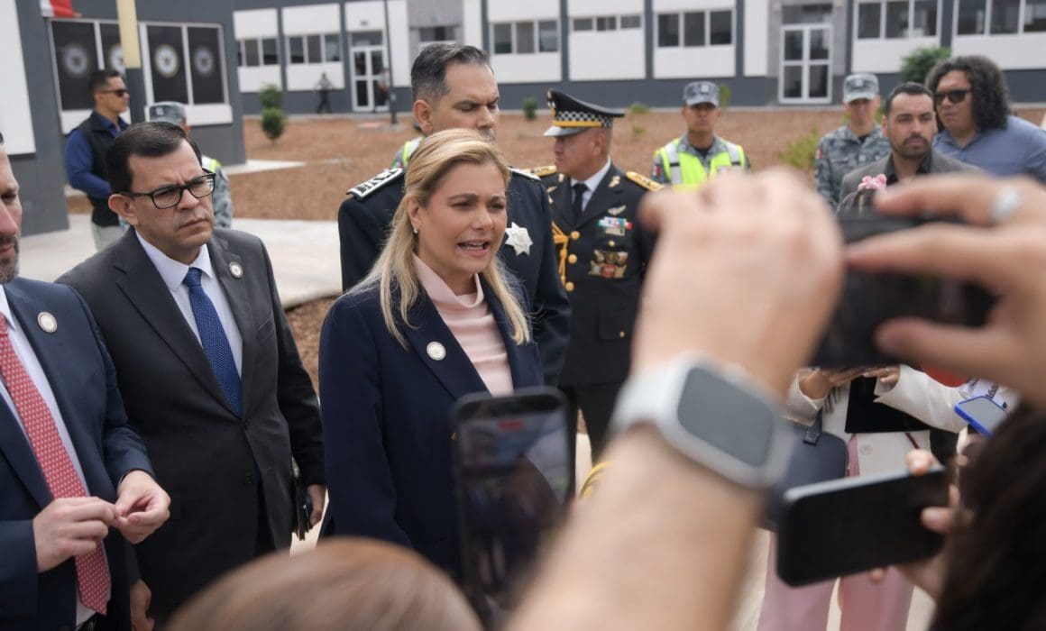 Maru Campos aseguró que el Gobierno de Chihuahua no realizará despidos ni reducirá salarios pese a la disminución de las participaciones federales.
