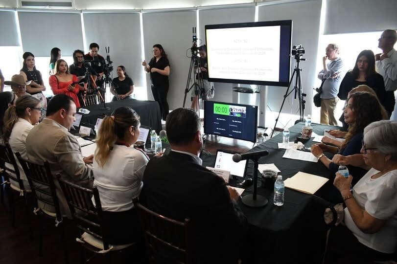 El Congreso de Chihuahua aprobó solicitar una consulta popular para decidir sobre el registro nacional de líneas telefónicas.
