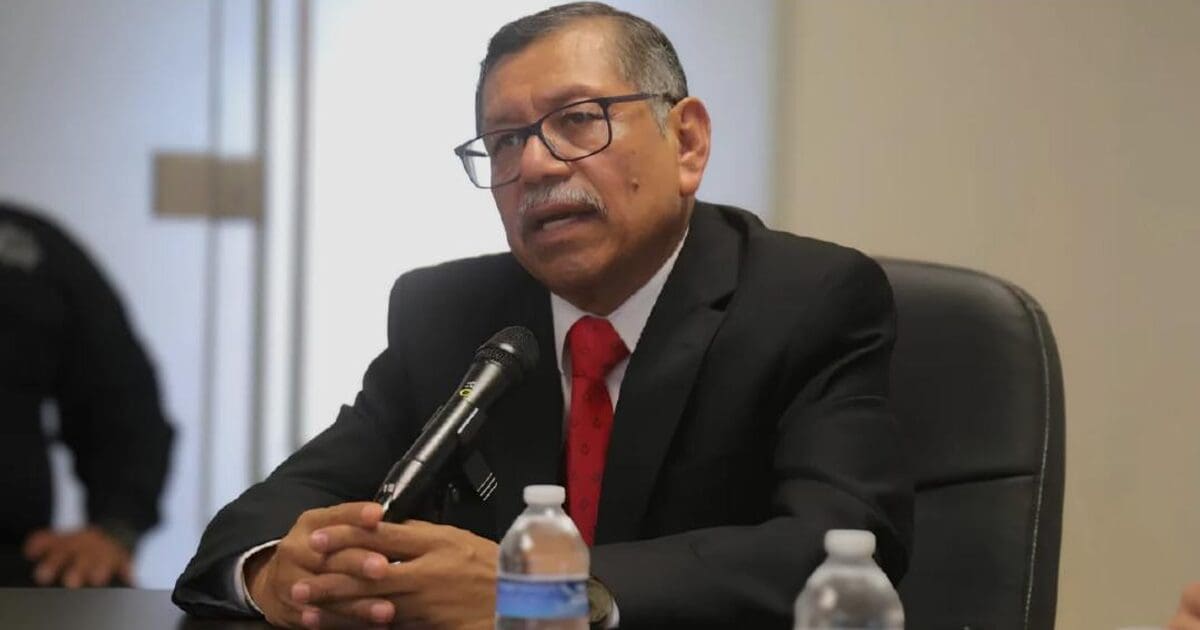 El exsecretario de Seguridad de Sinaloa Gerardo Mérida compareció ante la justicia de Nueva York por supuesta protección a Los Chapitos.