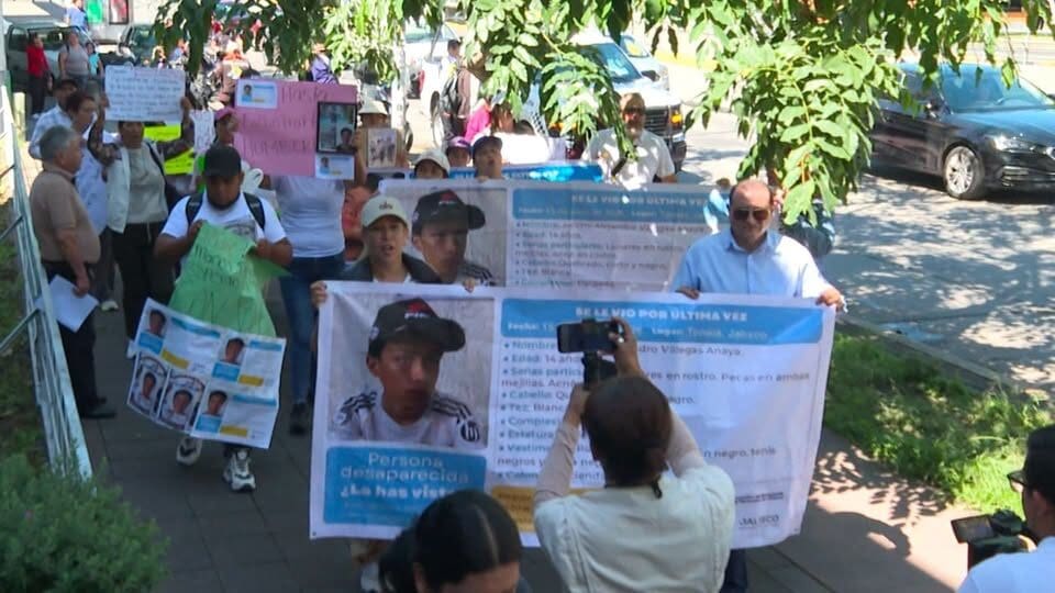 Más de 10 jóvenes permanecen desaparecidos en Jalisco. Cinco adolescentes fueron reportados en los últimos días y sus familias exigen acelerar las investigaciones.