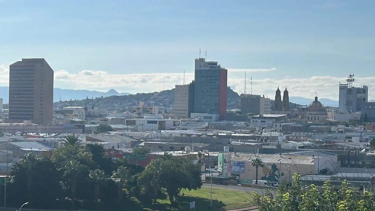 El SMN pronostica una máxima de 36°C en Chihuahua capital y lluvias muy fuertes con descargas eléctricas en el occidente del estado por el monzón mexicano.
