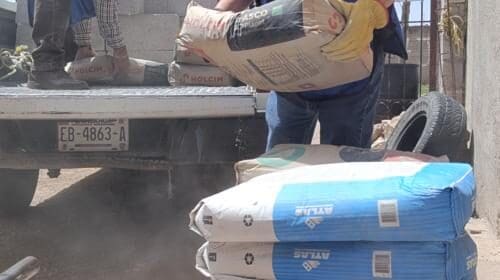 El Gobierno Municipal de Chihuahua entregó materiales de construcción a dos familias mediante el Programa Materiales para Autoconstrucción 2026.