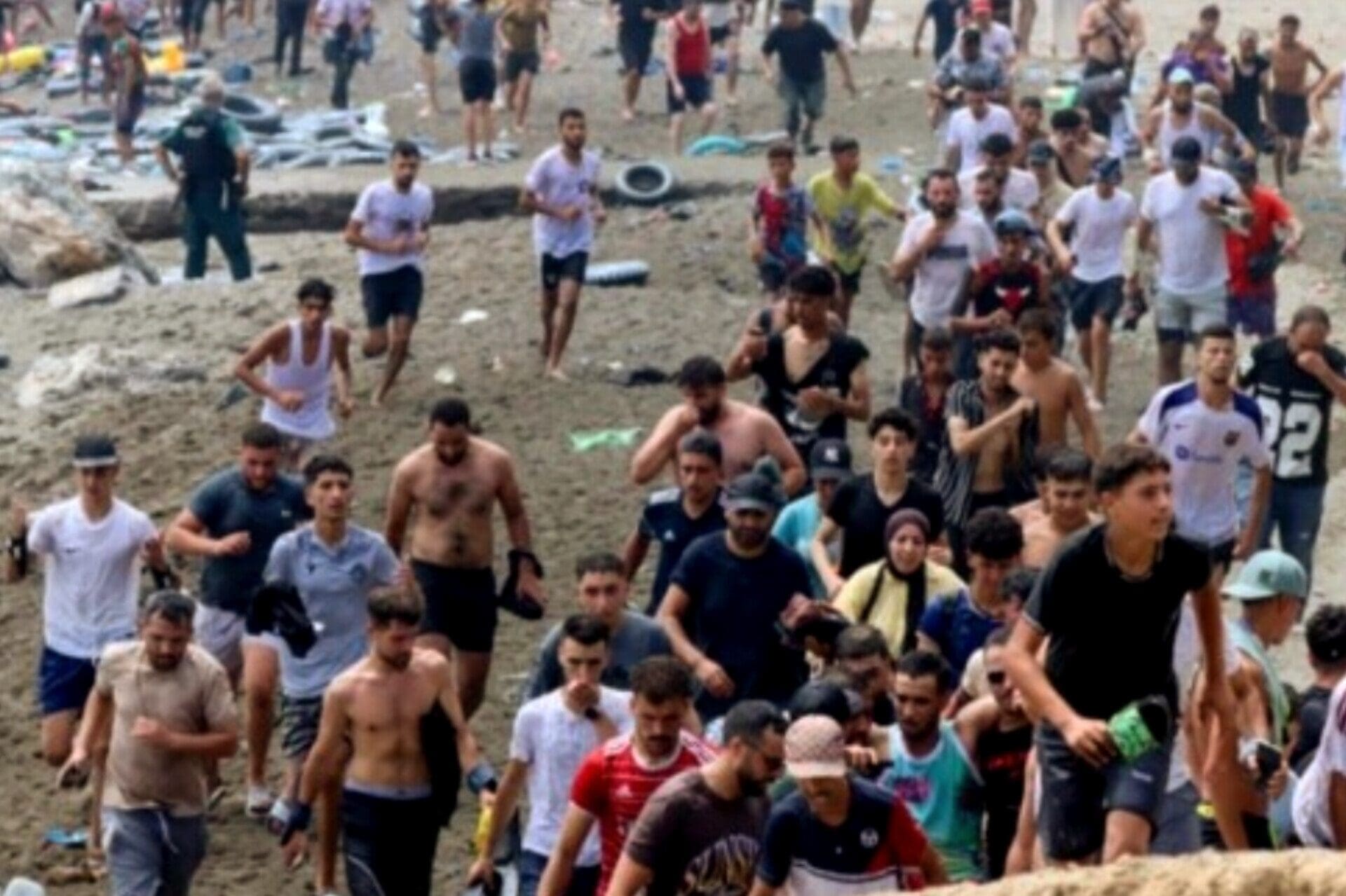 España informó el retorno de 37 mil migrantes desde Ceuta hacia Marruecos, mientras la cifra de fallecidos durante la crisis migratoria aumentó a 57.