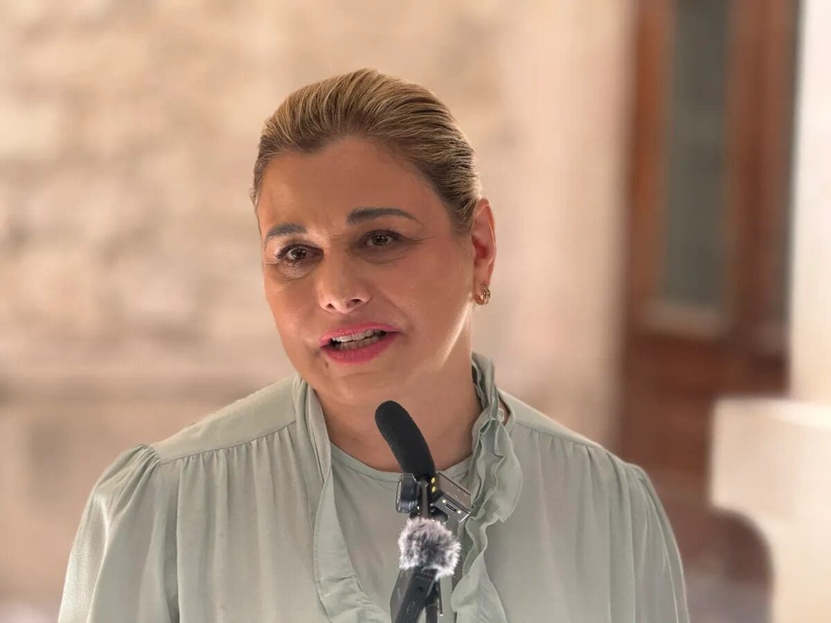 Maru Campos anunció la entrega de equipamiento táctico para la Policía Estatal, con el objetivo de fortalecer la seguridad y mejorar las condiciones de los agentes.