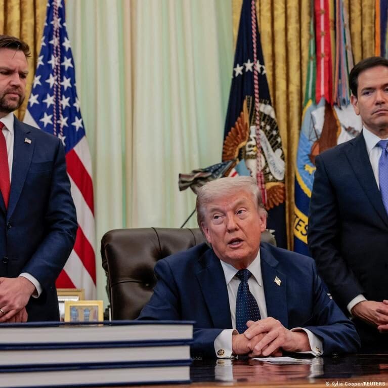 Estados Unidos solicitó a su embajada en México información sobre presuntos grupos de extrema izquierda como parte de una estrategia impulsada por el Departamento de Estado.
