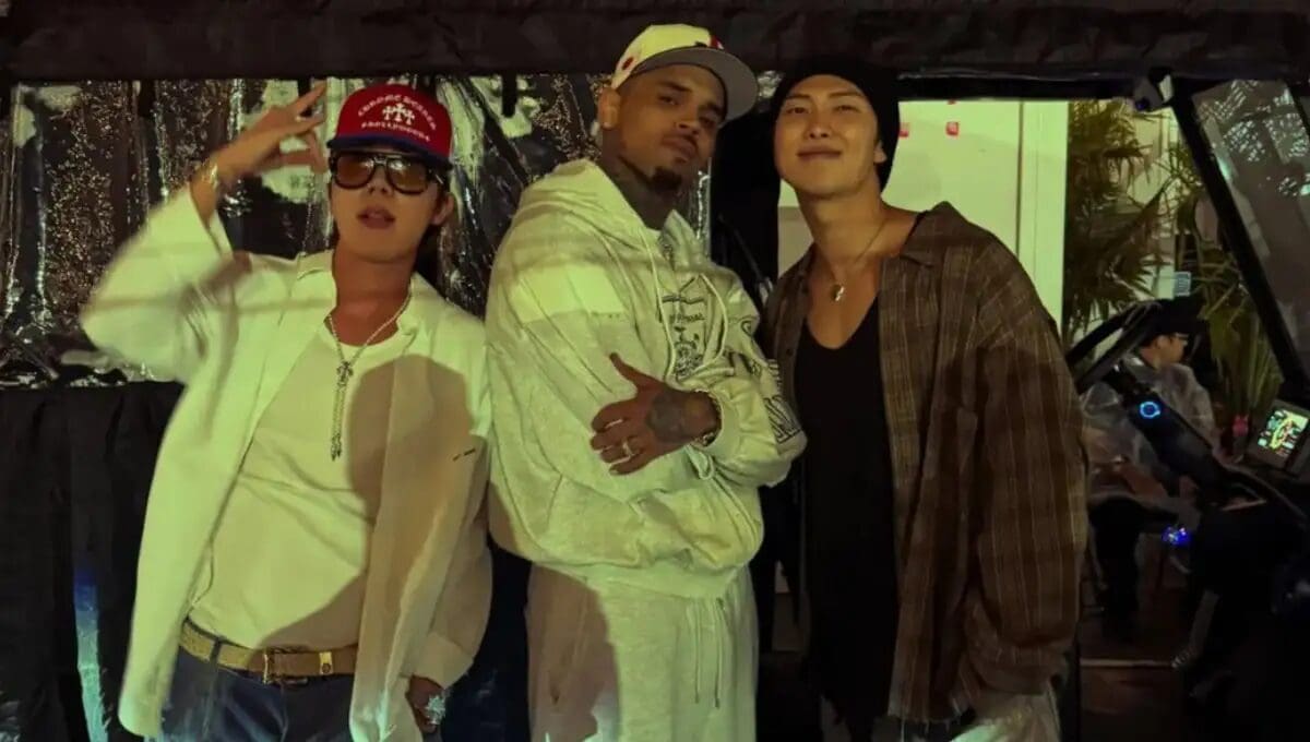 RM y J-Hope de BTS enfrentan críticas de ARMY tras asistir al concierto de Chris Brown y Usher en Toronto y posar junto al cantante.