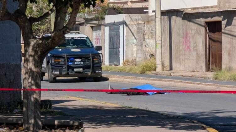 Identifican preliminarmente como Omar El Oso al joven ejecutado en Chihuahua 2000; investigan presuntas amenazas recibidas días antes.