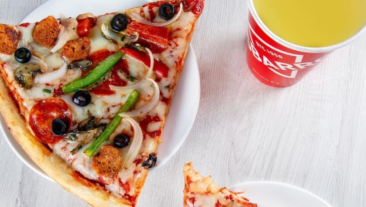 Sbarro prepara su llegada a Chihuahua con una nueva sucursal en la avenida de la Empresa, donde la obra ya se encuentra en su etapa final.