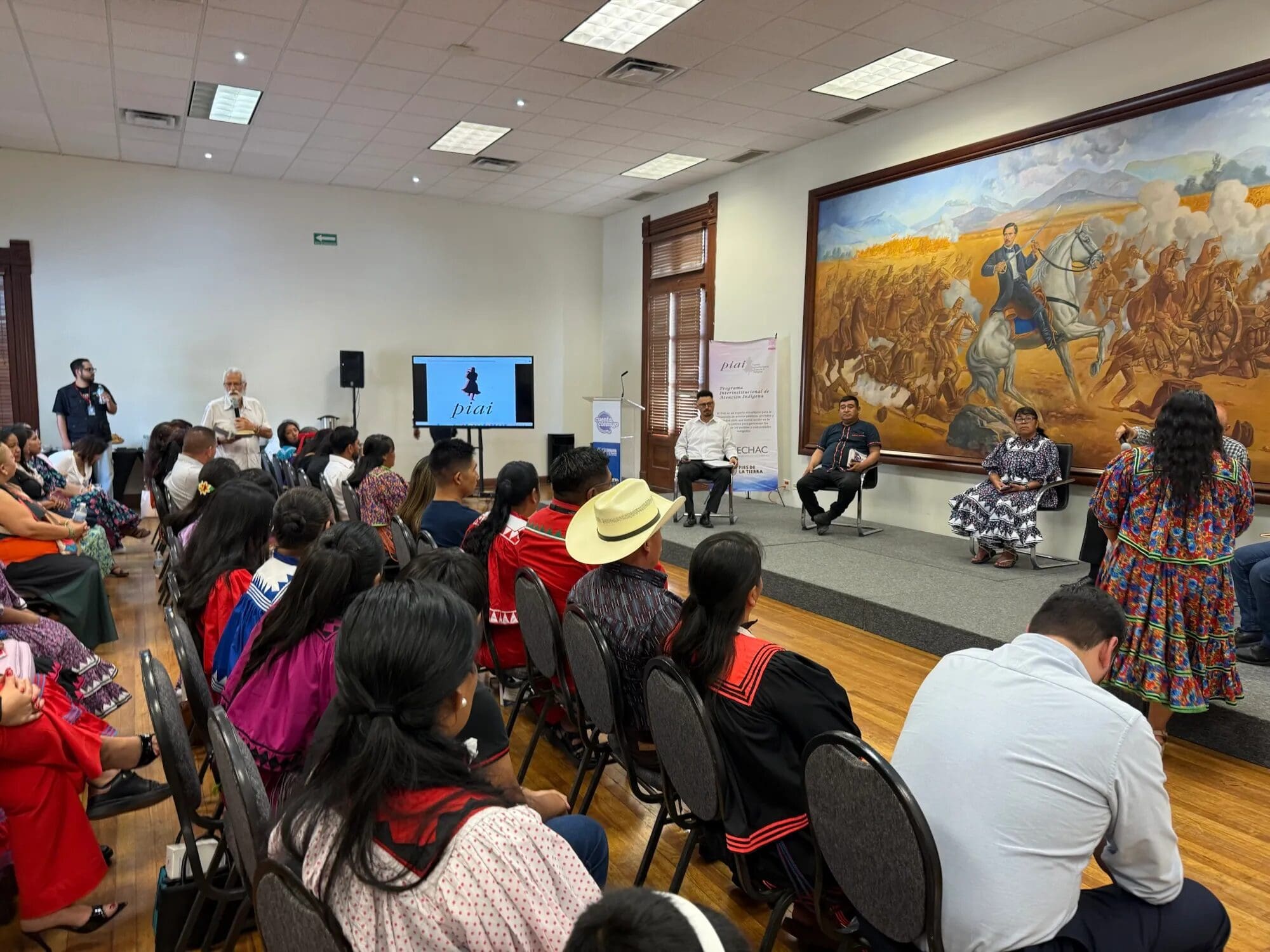 Reconocen a nuevos intérpretes indígenas en Chihuahua para fortalecer el acceso de comunidades originarias a salud, justicia y servicios públicos.
