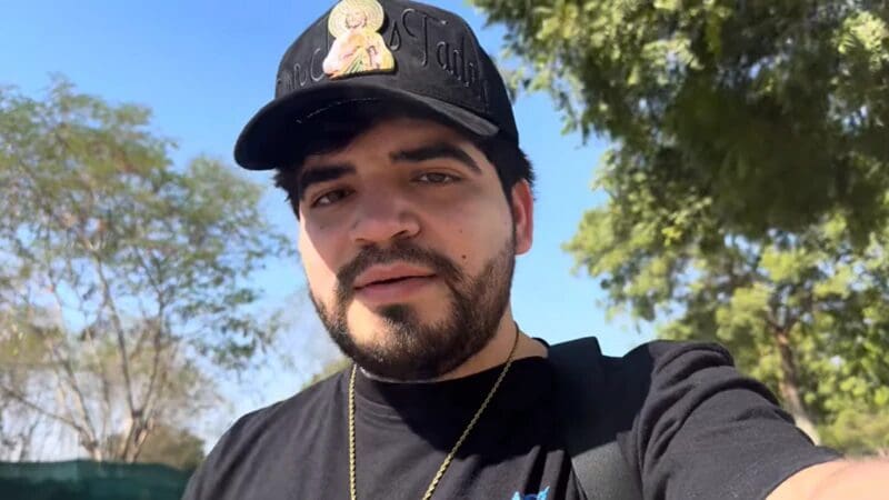 El asesinato de César Gastélum reabrió el debate sobre la relación entre influencers y el crimen organizado. Un especialista explica los riesgos y las líneas de investigación.