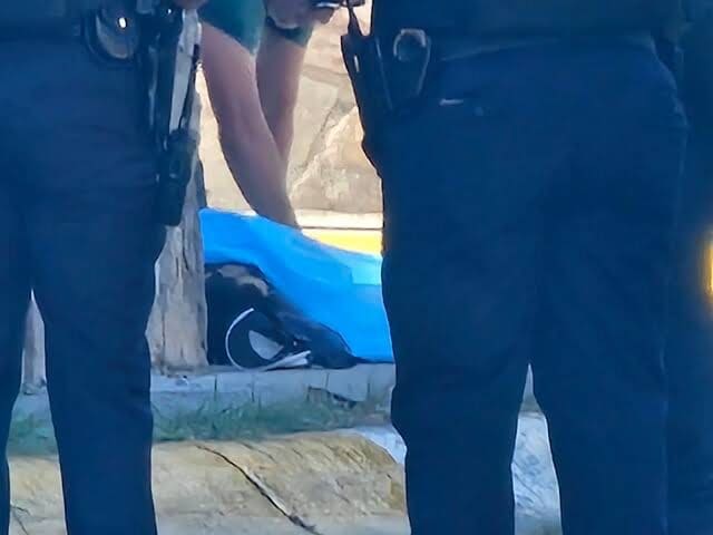 Un policía municipal abatió a un sujeto que presuntamente amenazaba a vecinos de la colonia Los Olivos; Fiscalía investiga las circunstancias del hecho.
