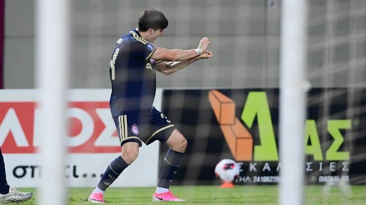 Armando González