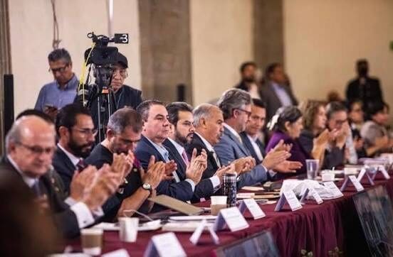 La UNPF Chihuahua pidió regular y no prohibir los celulares en escuelas, al considerar que pueden ser útiles para aprendizaje y comunicación familiar.