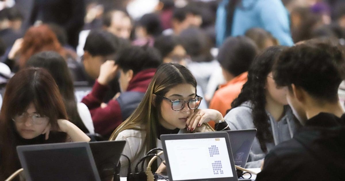 La UNAM analiza regresar a los exámenes de admisión en línea dentro de tres años, con una segunda cámara y nuevos mecanismos de seguridad.