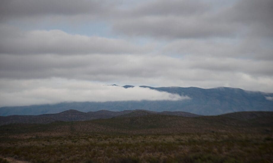 El primer frente frío de la temporada llegará a Chihuahua el martes 29 de septiembre, con vientos de hasta 60 km/h y posibles tolvaneras.