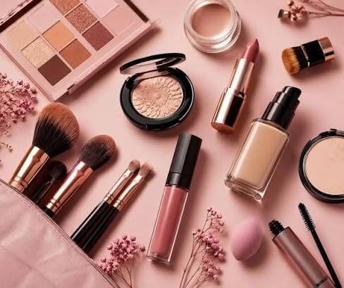 Blush Studio ofrecerá un curso gratuito de automaquillaje para mujeres en lucha contra el cáncer el próximo 18 de octubre en Chihuahua.