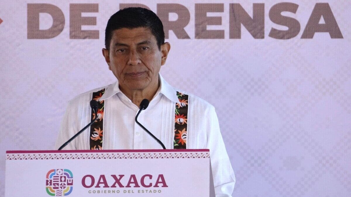 Salomón Jara solicitará al Congreso de Oaxaca desaparecer el Ayuntamiento de Juchitán tras la detención del alcalde Miguel Sánchez Altamirano.